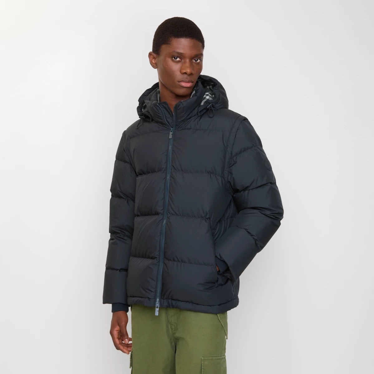 Burberry Black Detachable-Sleeve Puffer Jacket – Men